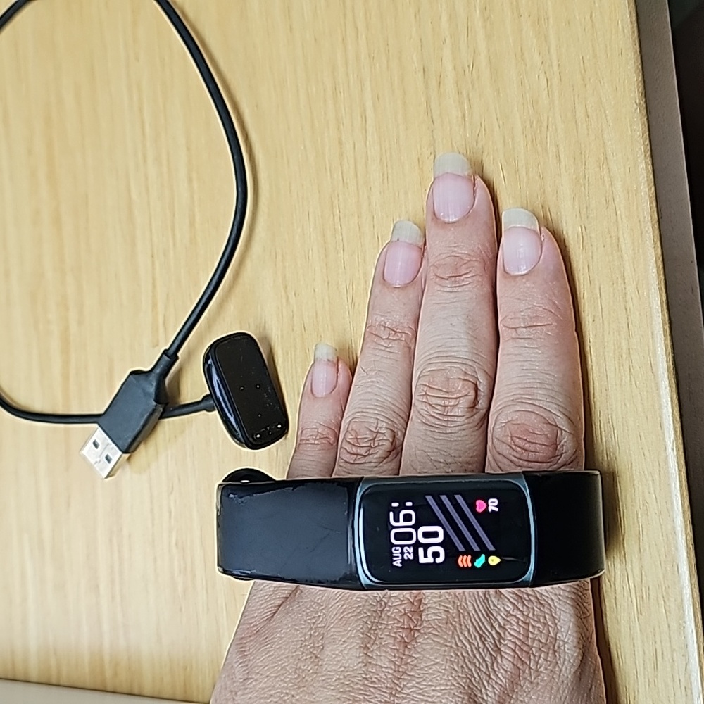 Fitbit charge 5